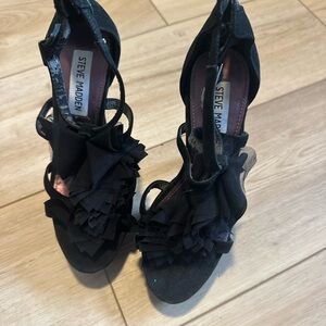 Steve Madden Black Strappy Heels Elegant Evening Wear